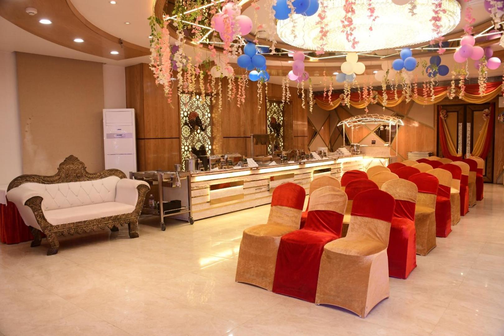 Hotel Gurveer Royal Lucknow Exterior photo