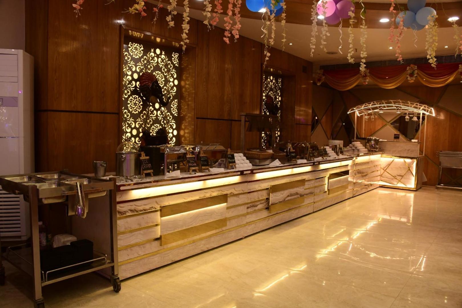 Hotel Gurveer Royal Lucknow Exterior photo