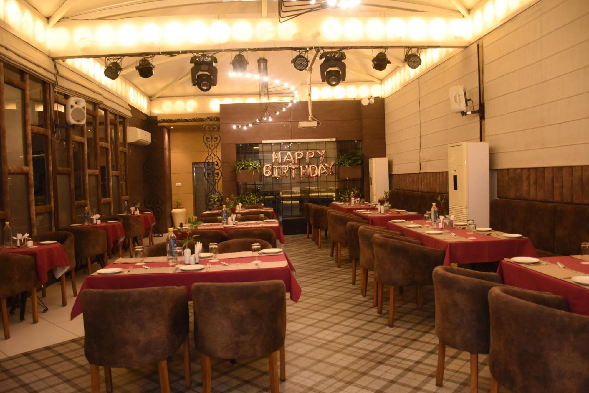 Hotel Gurveer Royal Lucknow Exterior photo
