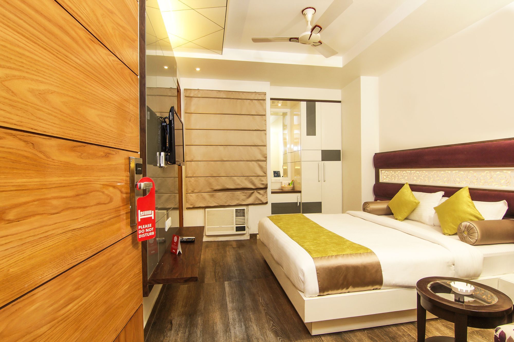 Hotel Gurveer Royal Lucknow Exterior photo