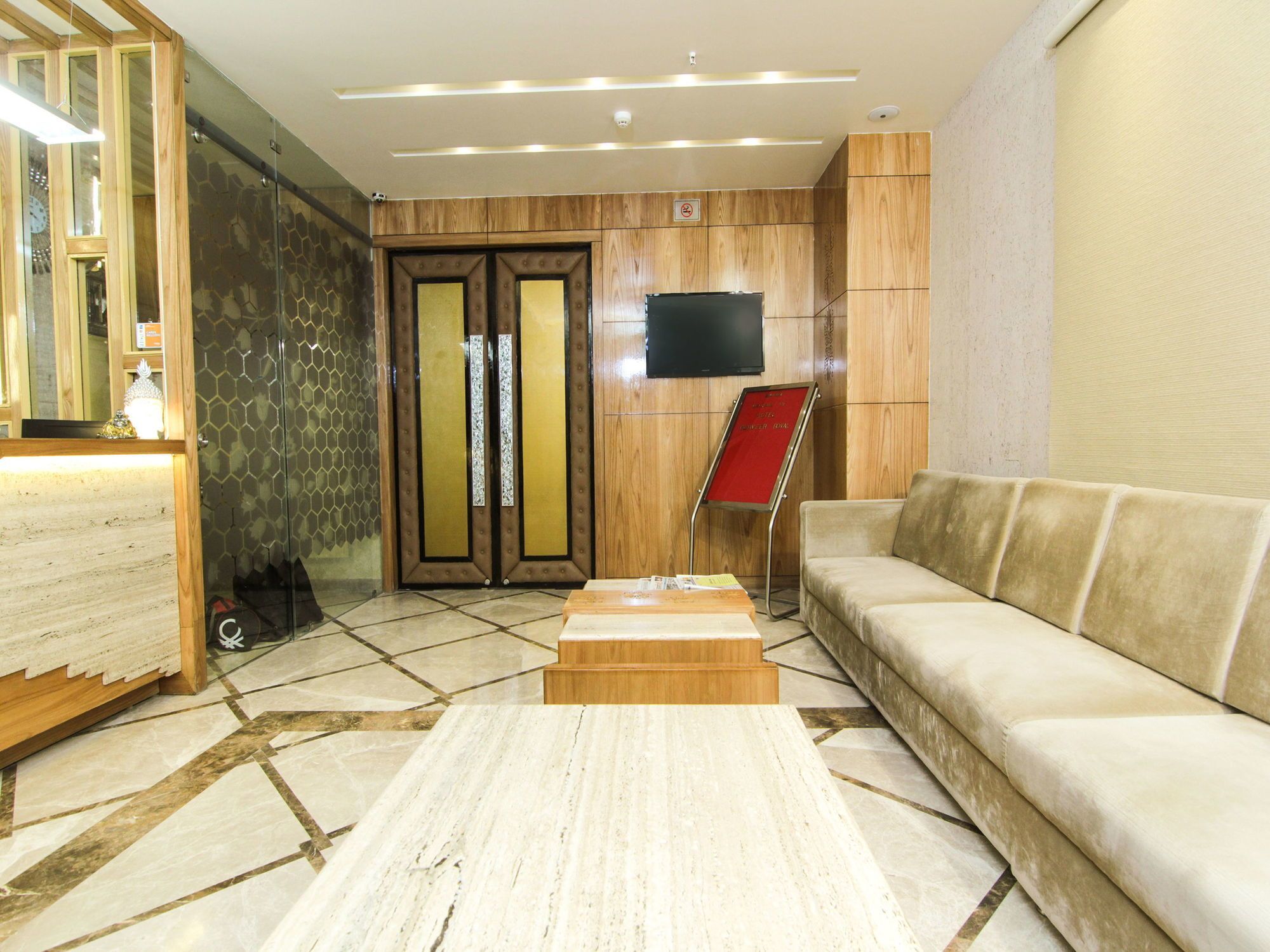 Hotel Gurveer Royal Lucknow Exterior photo